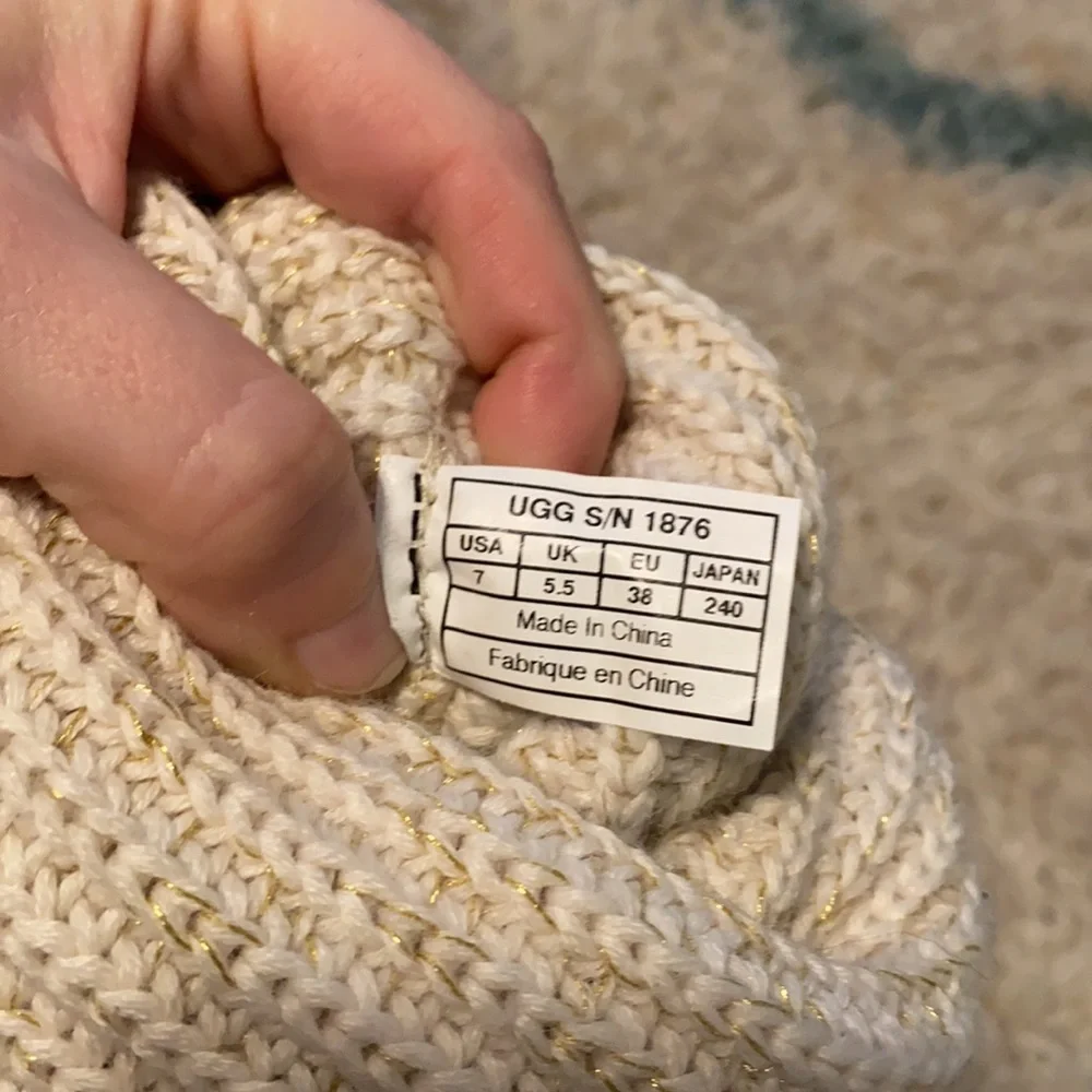 Cream and gold knit Uggs size 7 - Picture 5 of 5